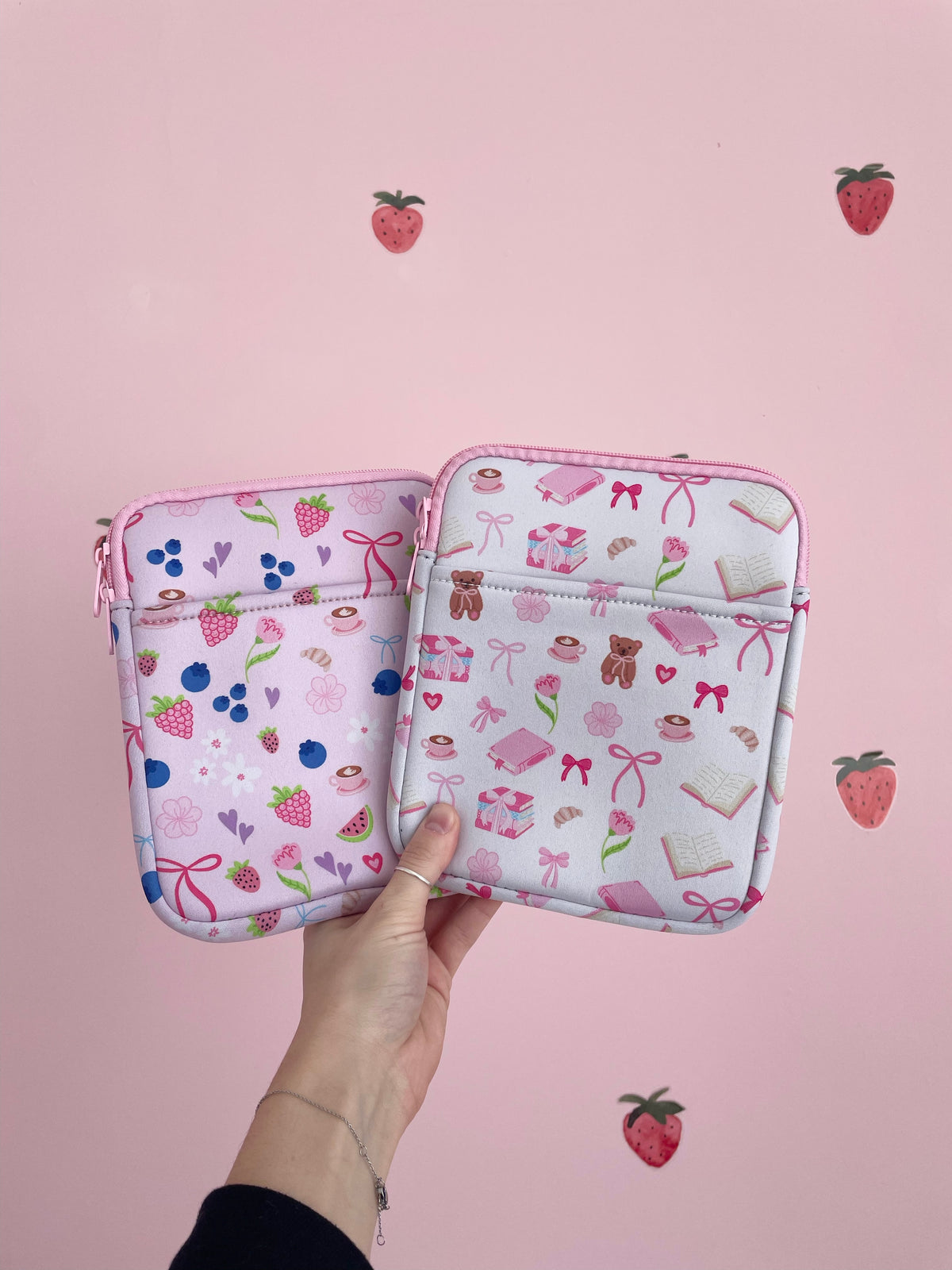 Pochette à liseuse | Fruits et coquette