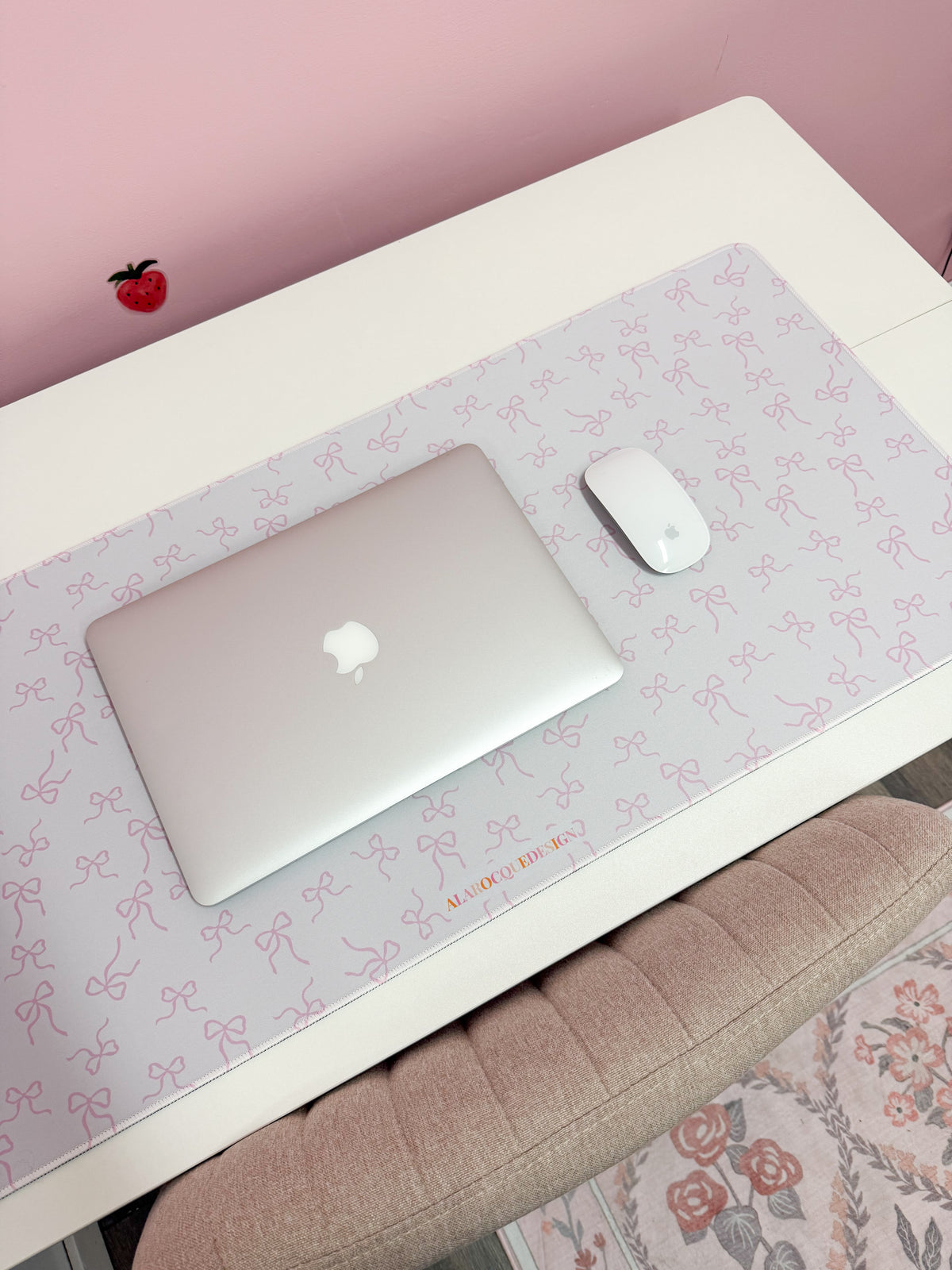 Tapis de bureau | Boucles roses