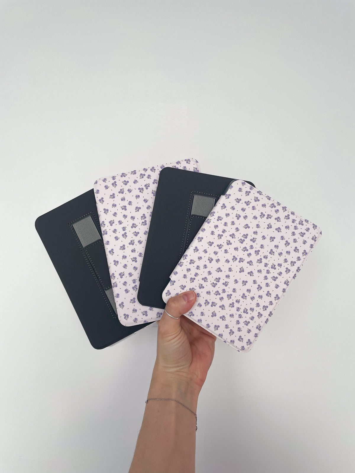 Étui à liseuse | Kindle 6'' et 7'' | Bouquets de fleurs mauves