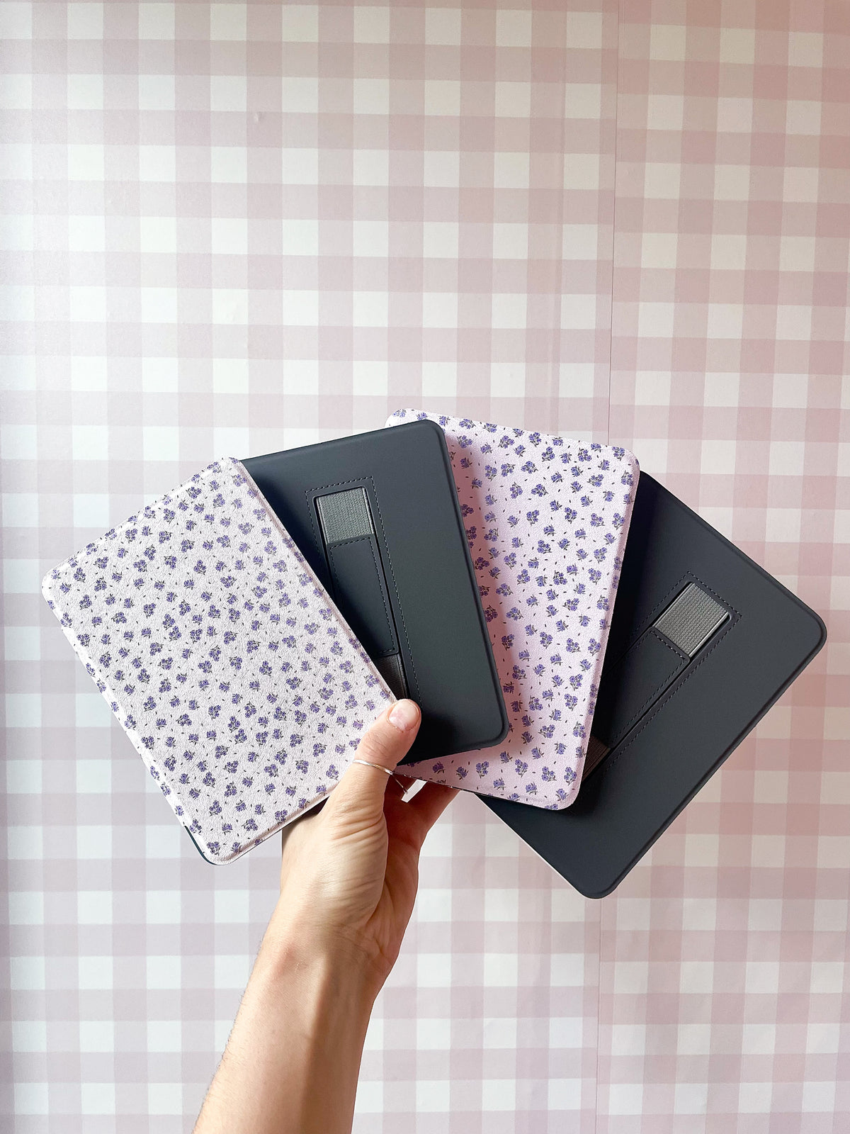 Étui à liseuse | Kindle 6'' et 7'' | Fleurs mélange de mauves (foncé)