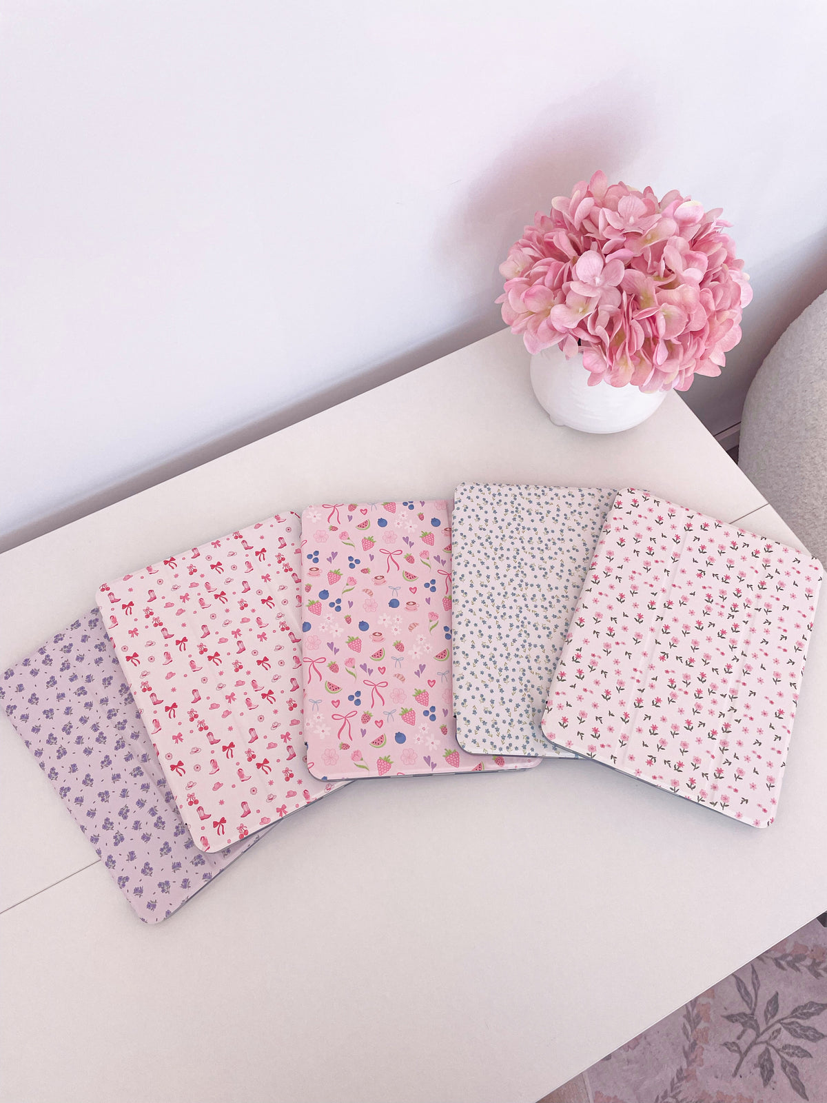 Étui à iPad | Air ou Pro 11'' et 13'' | Fleurs mélange de roses